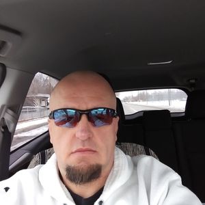 Meet your Posher, Cory